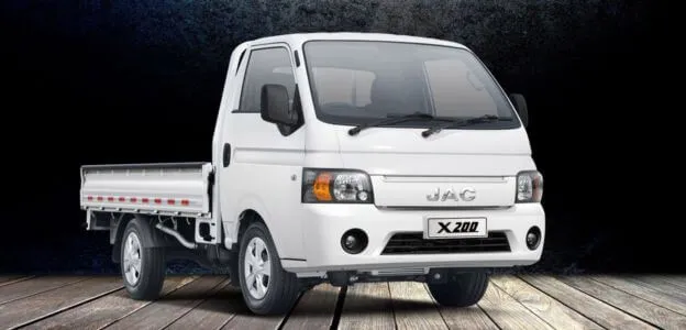 jac-x-200-single-cab-front-and-side-view